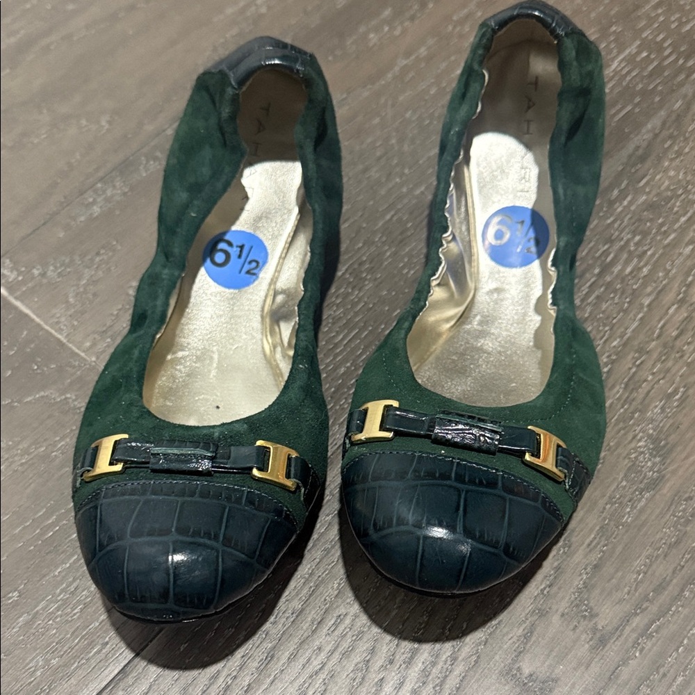 Tahari Dark Green Suede and Leather Flats